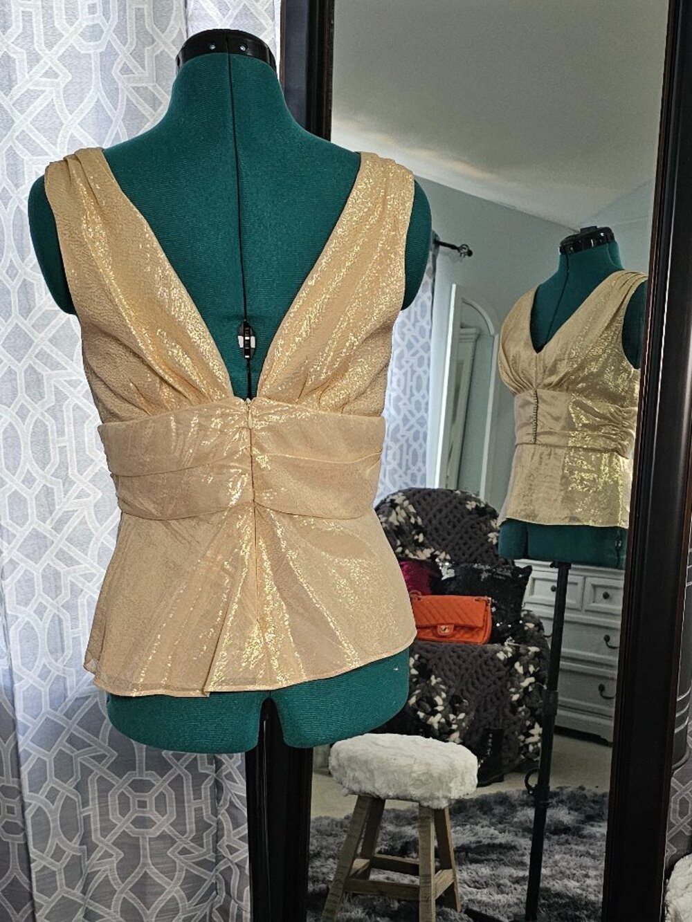 Jessica Howard Evenings Metallic Gold Peplum Top – Size 10 - Picture 3 of 5